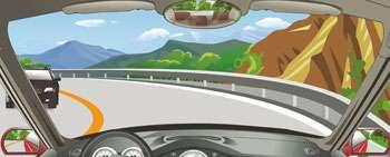 駕駛機動車在這種條件的彎道處怎樣轉彎最安全？