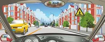 右側標志警告前方路段要注意兒童。