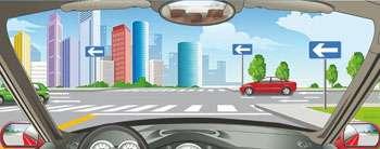 前方標志表示向左是單向行駛道路。